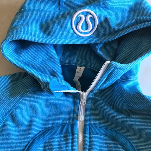 Lululemon blue stripe scuba hoodie w/ thumbholes